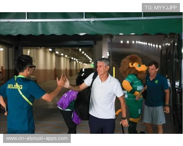 国安与国外名帅合作计划曝光，国际化步伐加快