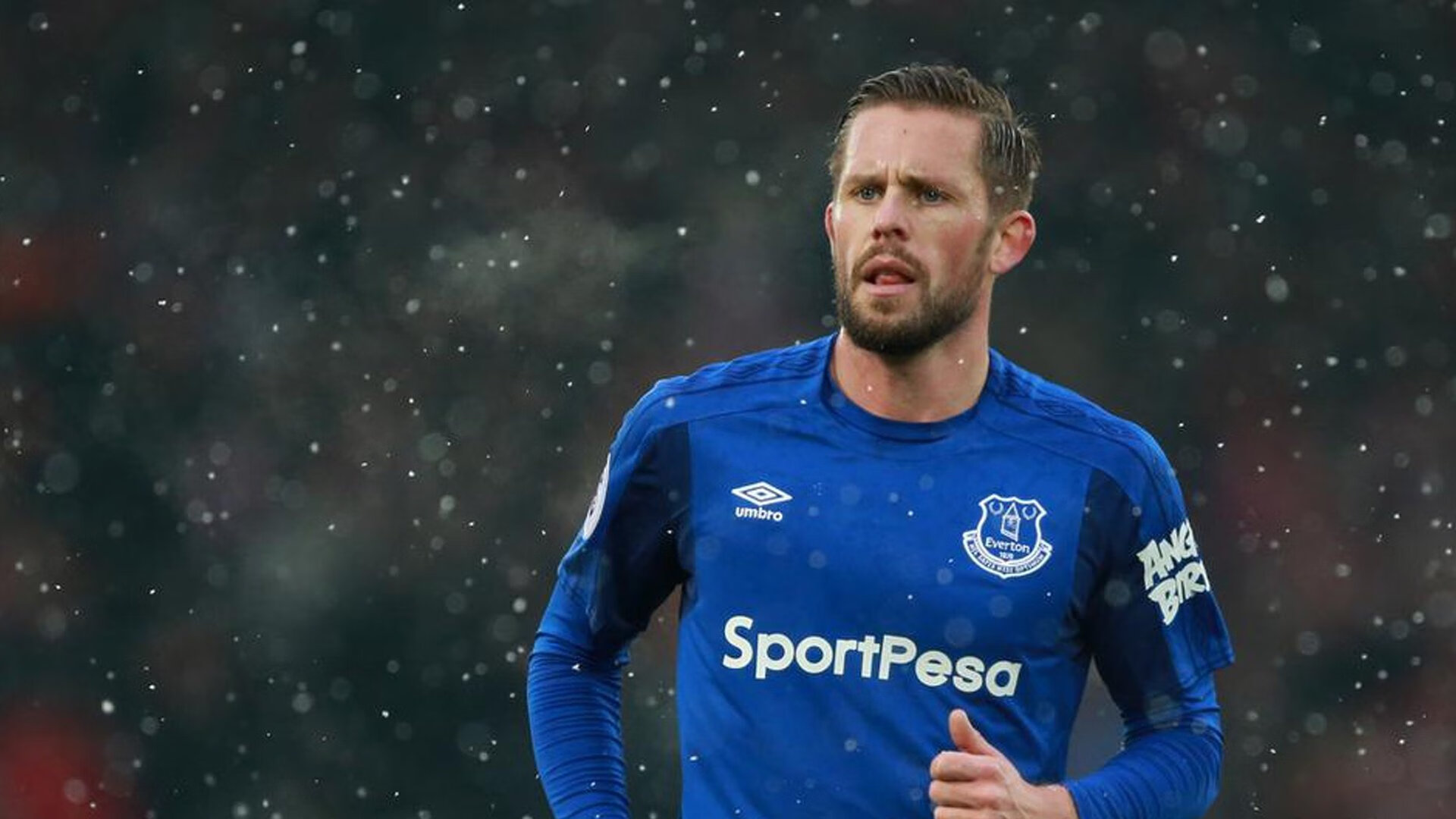 争冠球队如何以战术补齐中场核心控球短板,争冠组 赛制